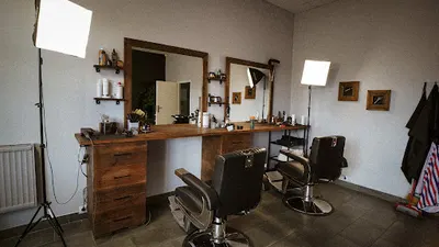 Fake Barber (czesz wąsa)